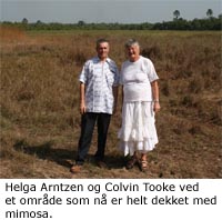 Helga Arntzen sammen med Colvin Tooke i naturreservatet